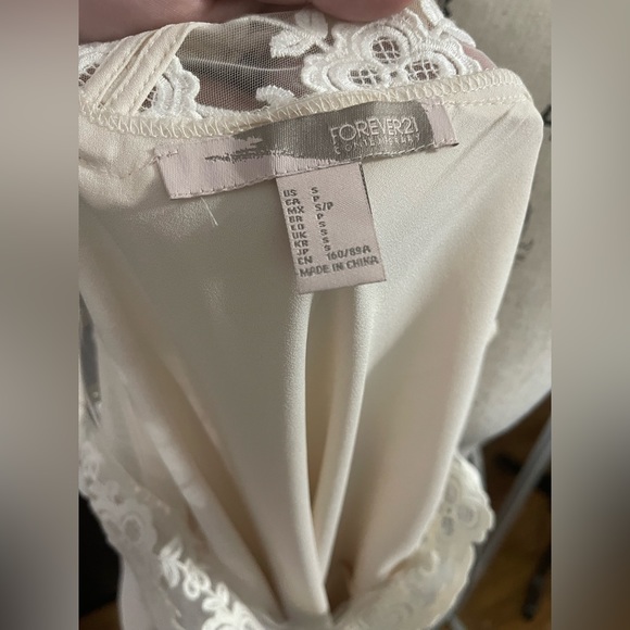 Lace nude sheer low cut flowing top - Picture 2 of 3